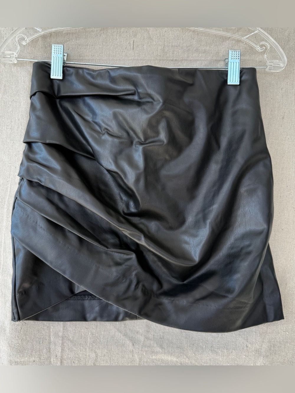 H&M Size 4 Black Faux Leather Ruched Mini Skirt